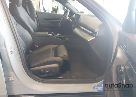 2026 BMW 530I xDrive z USA, uszkodzony, nr VIN WBA53FJ05TCW46228